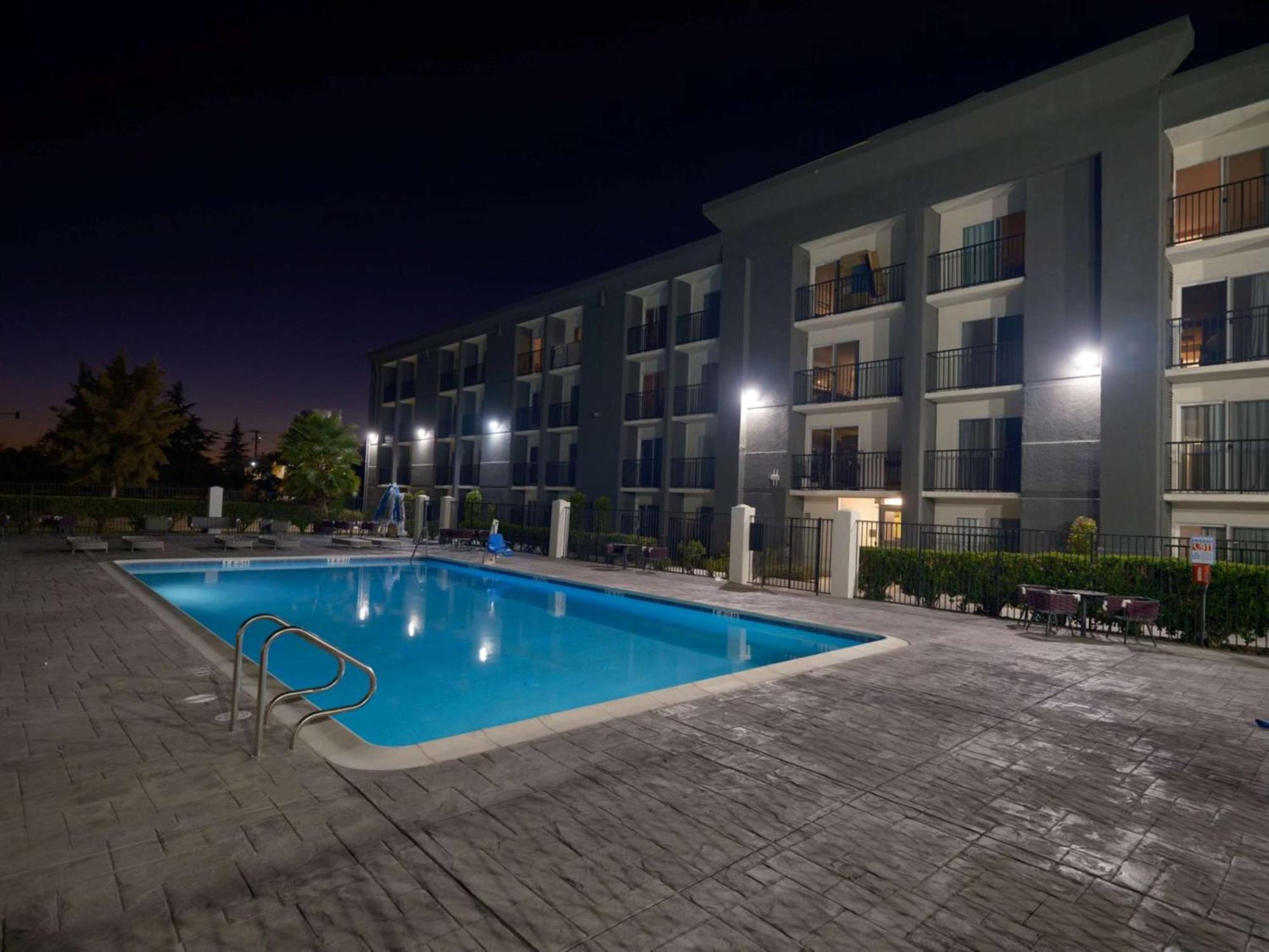Doubletree By Hilton Livermore, Ca Exterior photo