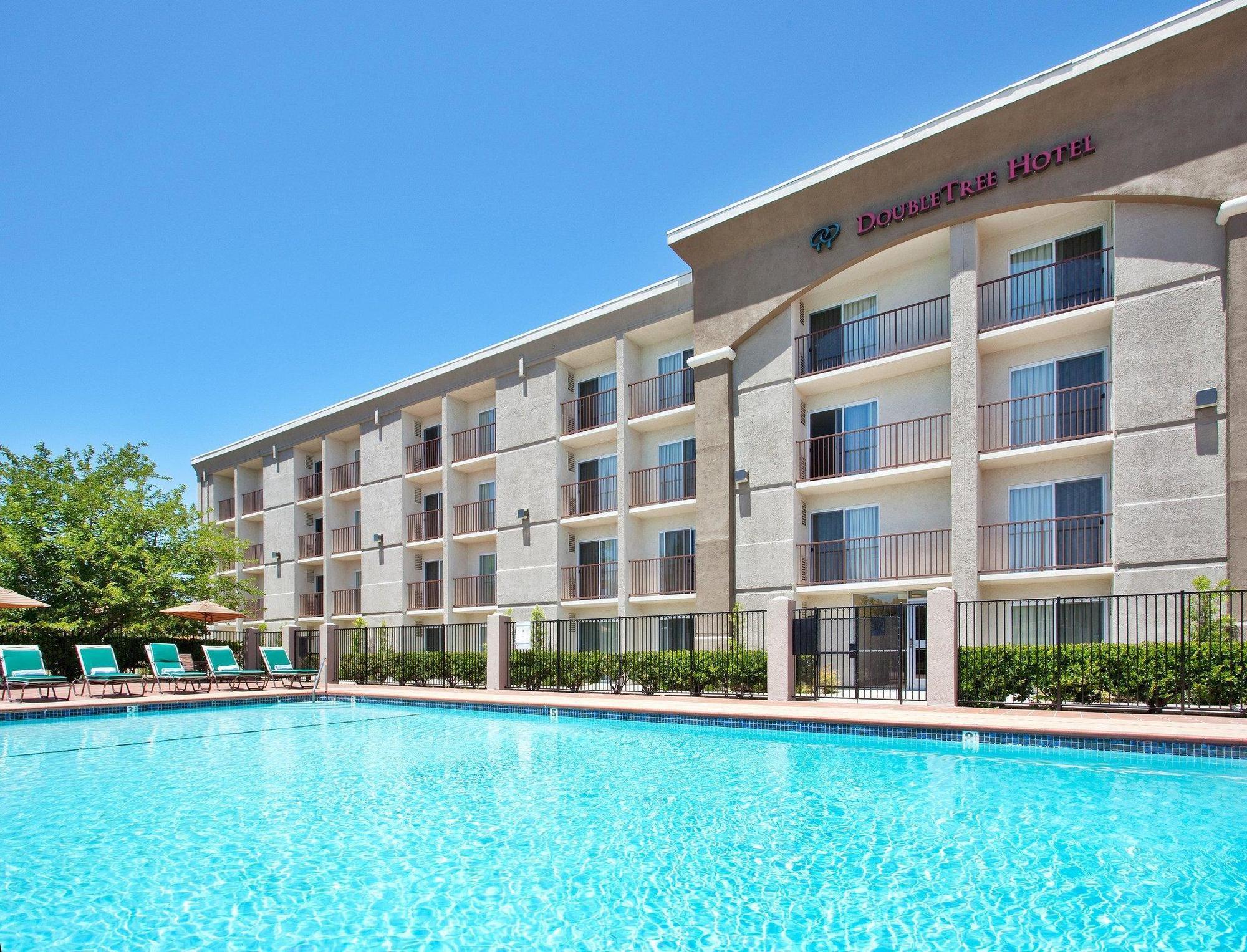 Doubletree By Hilton Livermore, Ca Hotel Exterior photo